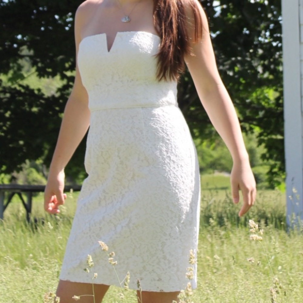 EUC Donna Morgan Strapless Lace Dress | Size 10 | White